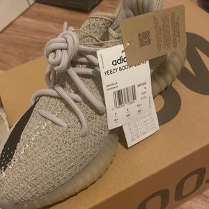 Goat verified YEEZY 350
